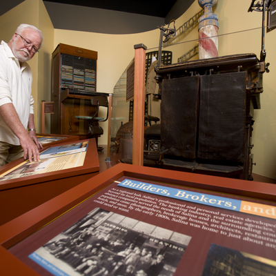 Exhibits help visitors explore the wonders of our community.